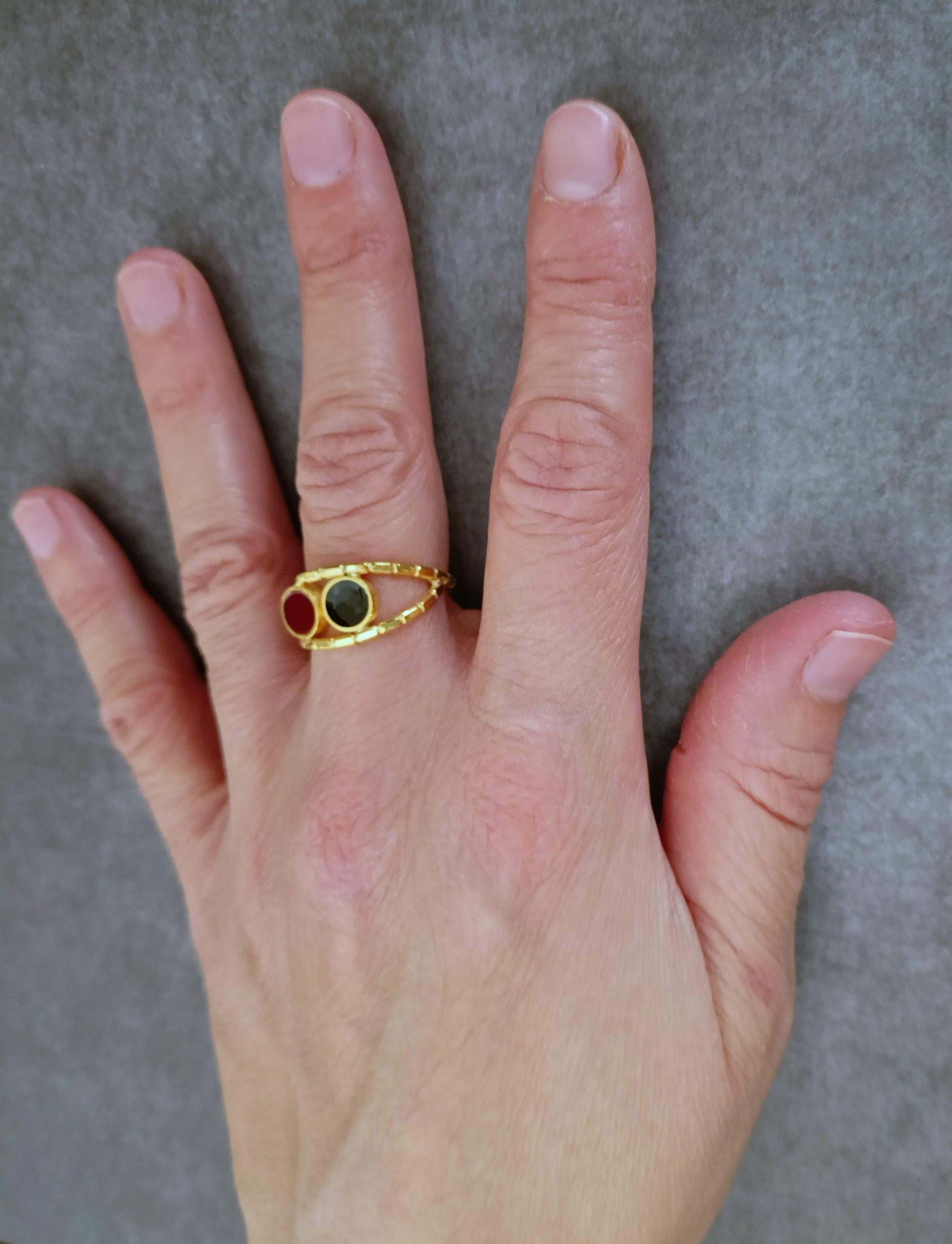 Επιχρυσωμένο δαχτυλίδι Ευρυδίκη!
