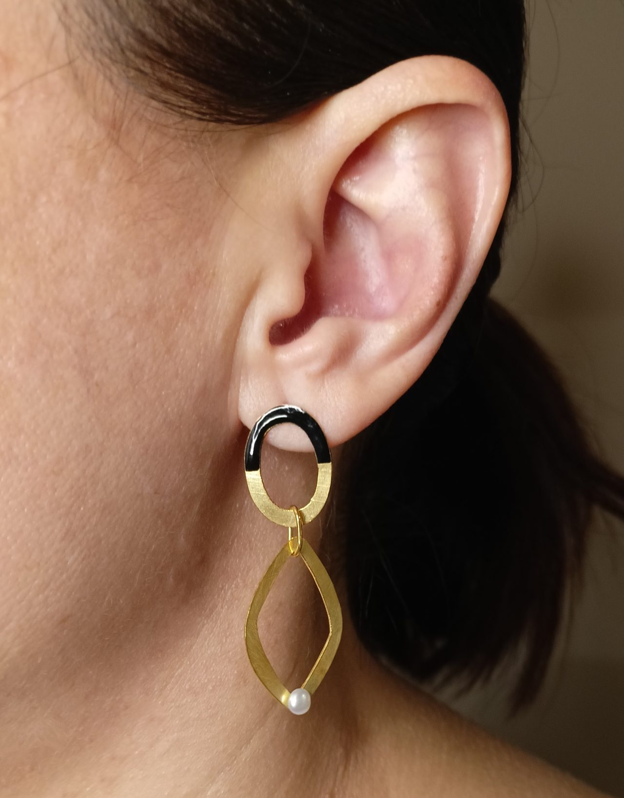 Ασημένια σκουλαρίκια Θέμιδα 3 Ασημένια 925 σκουλαρίκια Θέμιδα alt=''χειροποίητα σκουλαρίκια'' alt=''handmade earrings'' alt=''γυναικείο κόσμημα'' alt=''woman jewelry'' alt=''χειροποίητα κοσμήματα'' alt=''handmade jewelry'' alt=''κοσμήματα'' alt=''jewelry''