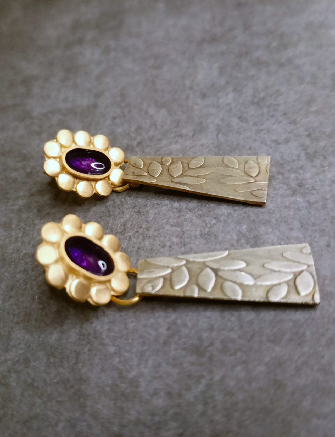 Ασημένια σκουλαρίκια Ιφιγένεια alt=''χειροποίητα σκουλαρίκια'' alt=''handmade earrings'' alt=''γυναικείο κόσμημα'' alt=''woman jewelry'' alt=''χειροποίητα κοσμήματα'' alt=''handmade jewelry'' alt=''κοσμήματα'' alt=''jewelry''