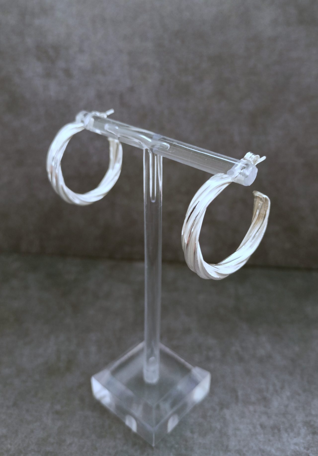 Ασημένιοι 925 κρίκοι Λυδία alt=''χειροποίητα σκουλαρίκια'' alt=''handmade earrings'' alt=''γυναικείο κόσμημα'' alt=''woman jewelry'' alt=''χειροποίητα κοσμήματα'' alt=''handmade jewelry'' alt=''κοσμήματα'' alt=''jewelry''