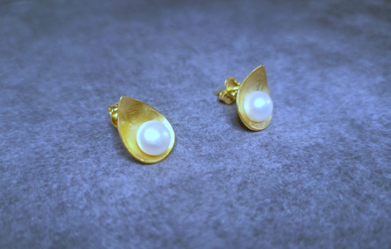 Gold-plated earrings Veroniki! 7 Επιχρυσωμένα 925 σκουλαρίκια Βερονίκη
alt=''χειροποίητα σκουλαρίκια'' alt=''handmade earrings'' alt=''γυναικείο κόσμημα'' alt=''woman jewelry'' alt=''χειροποίητα κοσμήματα'' alt=''handmade jewelry'' alt=''κοσμήματα'' alt=''jewelry''