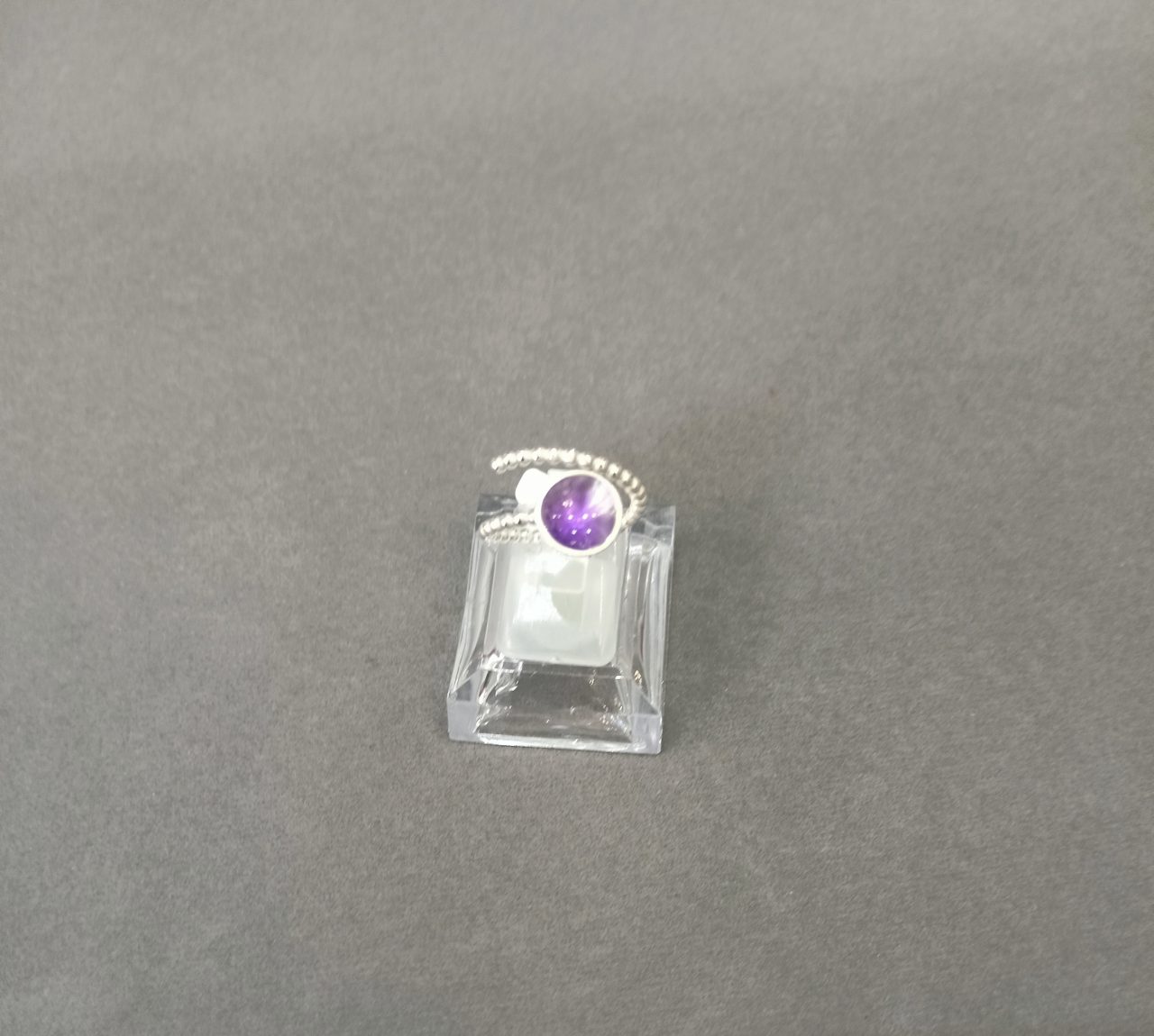 Ασημένιο 925 δαχτυλίδι Αίγλη με σμάλτο! 3 Ασημένιο 925 δαχτυλίδι Αίγλη με μωβ σμάλτο! alt=''Χειροποίητο Δαχτυλίδι'' alt=''handmade rings'' alt=''γυναικείο κόσμημα'' alt=''woman jewelry'' alt=''χειροποίητα κοσμήματα'' alt=''handmade jewelry'' alt=''κοσμήματα'' alt=''jewelry'