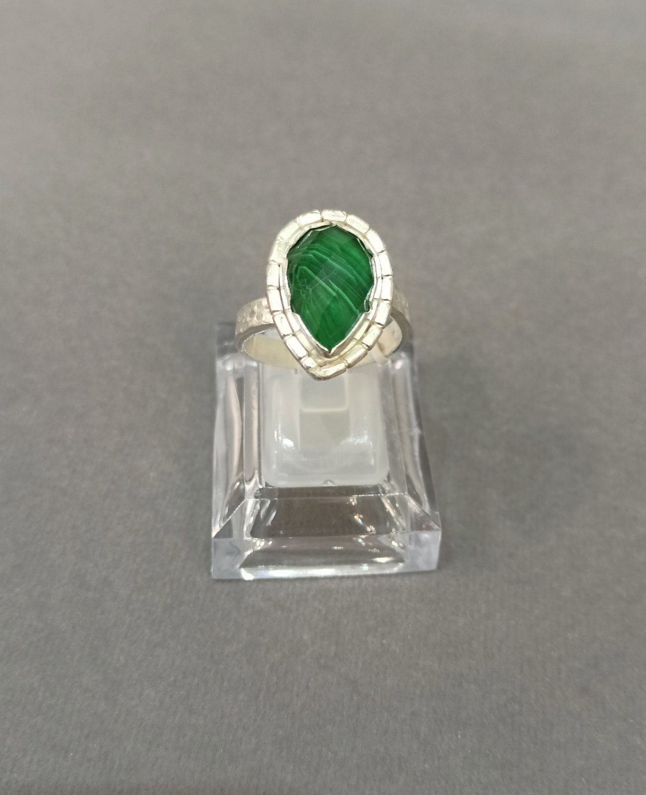 Silver 925 Mathilde ring with Malachite