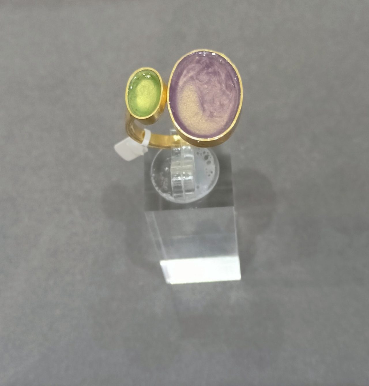 Επιχρυσωμένο ασημένιο δαχτυλίδι 925 με fantasy prisme – Ιόλη 3 Alt="Επιχρυσωμένο ασημένιο δαχτυλίδι 925 με fantasy prisme – Ιόλη"