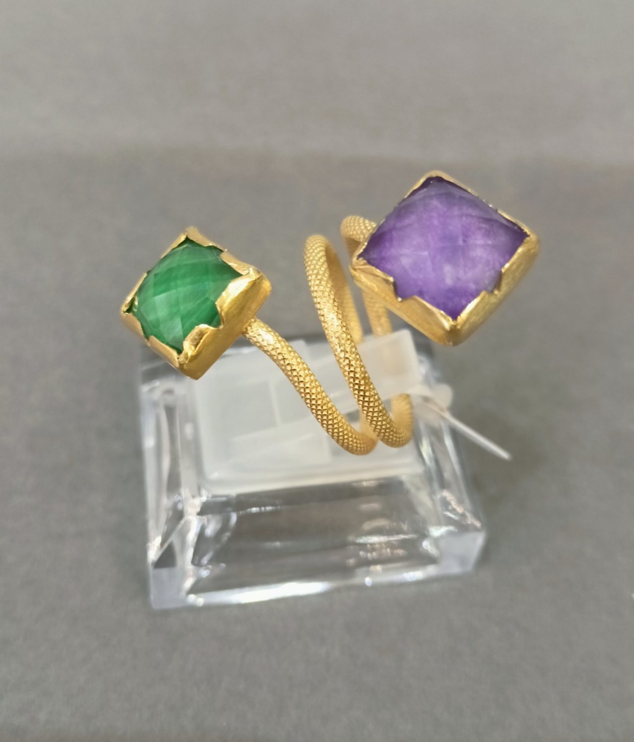 925 gold plated ring with malachite and amethyst – Faye 5 alt="Επιχρυσωμένο δαχτυλίδι 925 με μαλαχίτη και αμέθυστο Φαίη"