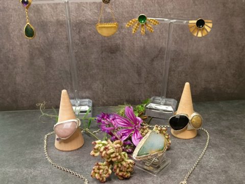 alt=“ασημένια γυναικεία κοσμήματα”, alt="Ασημένια γυναικεία κοσμήματα – Χειροποίητα κοσμήματα Salepi Jewellery"