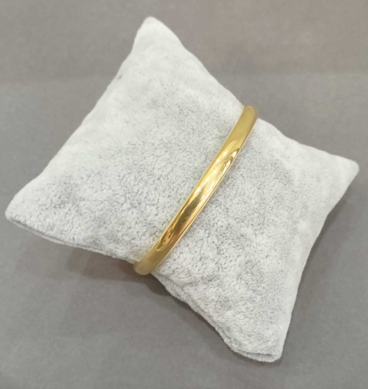 Ασημένια Χειροπέδα 925 Νέδα – Λείο και Επιχρυσωμένο Φινίρισμα 7 Alt="Επιχρυσωμένη χειροπέδα Νεδα"